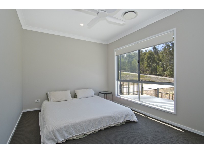 5 Stonewood Circuit, Oxenford QLD 4210
