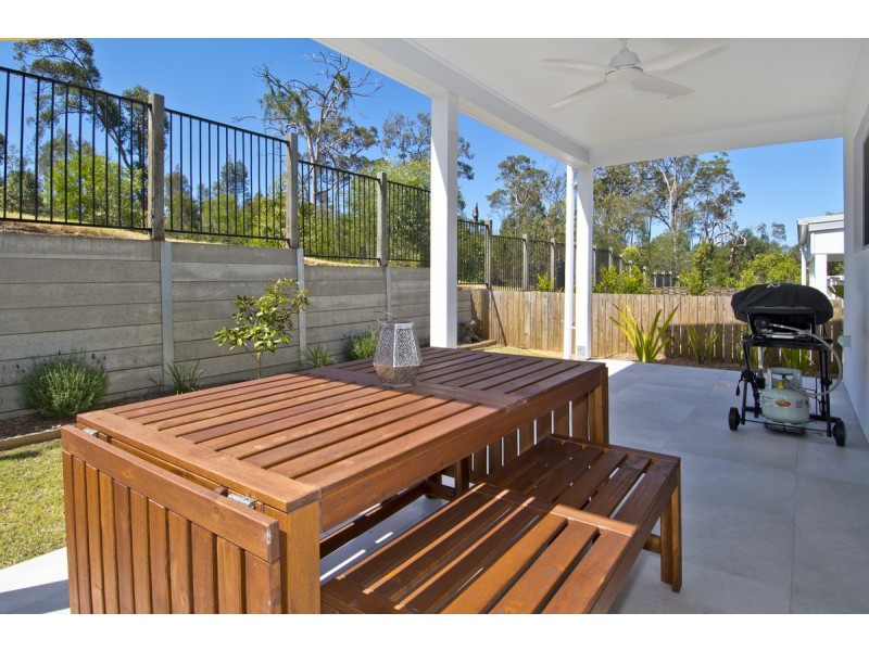 5 Stonewood Circuit, Oxenford QLD 4210