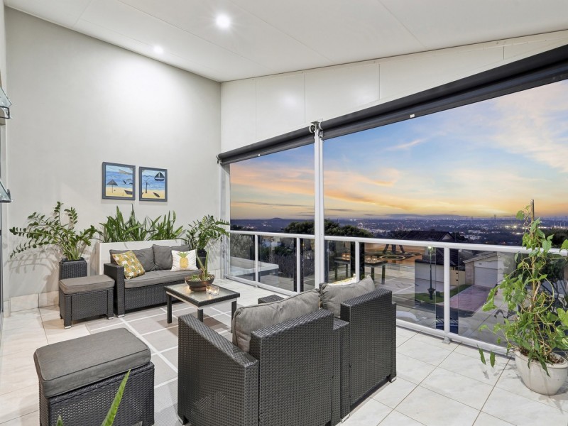 33 Moroccan Street, Highland Park QLD 4211