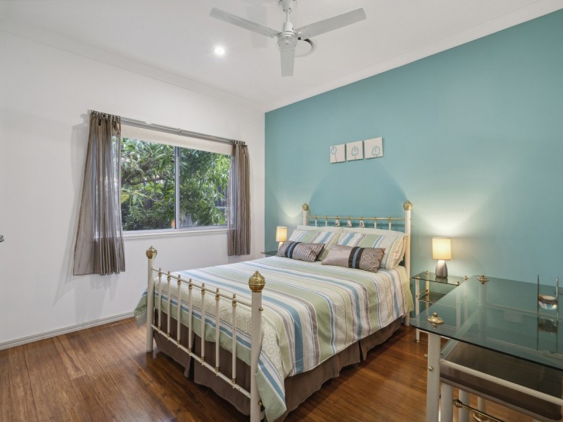 33 Moroccan Street, Highland Park QLD 4211