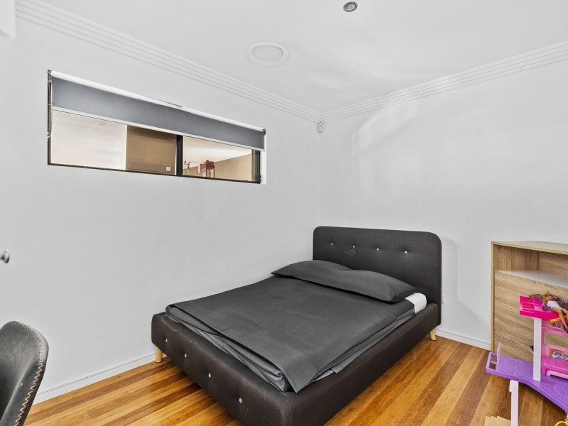 41 River Oak Drive, Helensvale QLD 4212
