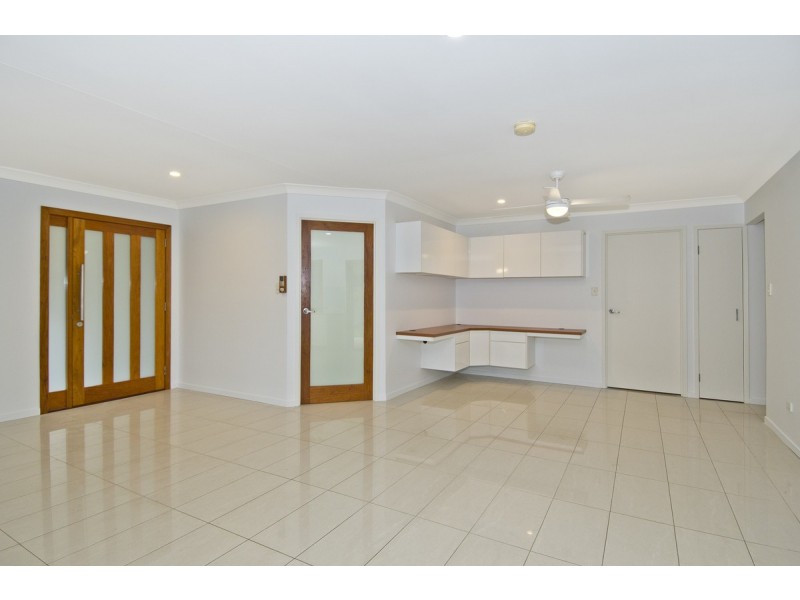 184 Universal Street, Oxenford QLD 4210