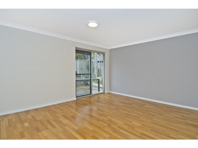 22 Ashford Road, Helensvale QLD 4212