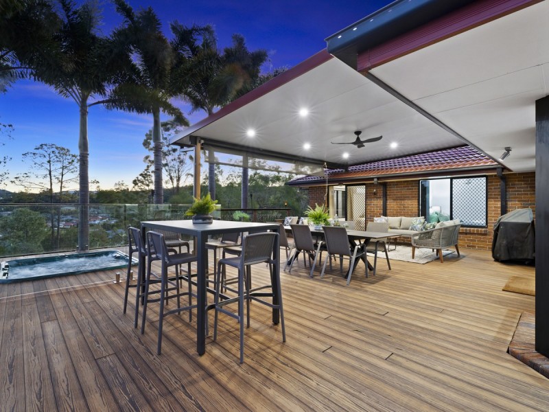 22 Midway Terrace, Pacific Pines QLD 4211