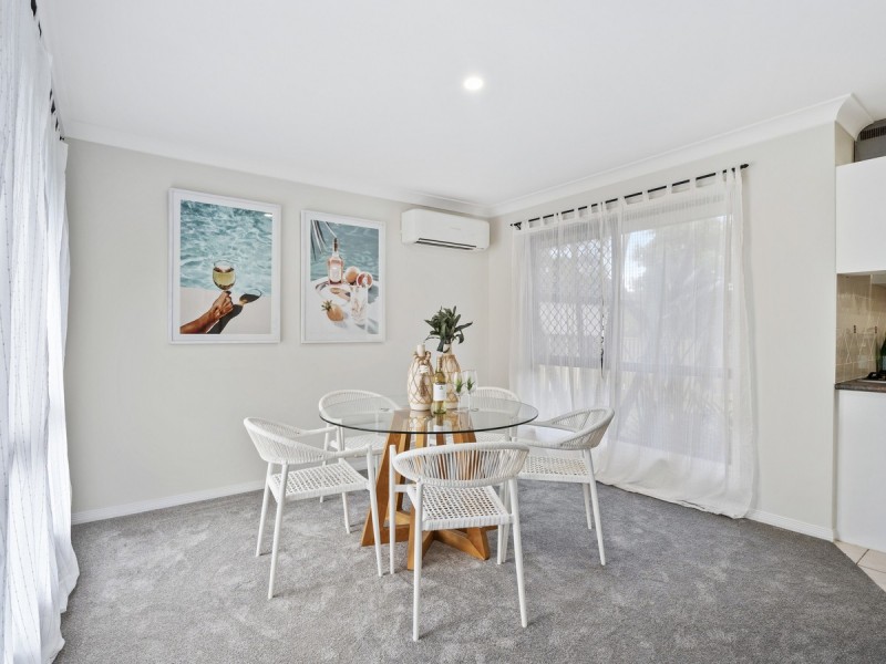 33 Penrhyn Street, Pacific Pines QLD 4211