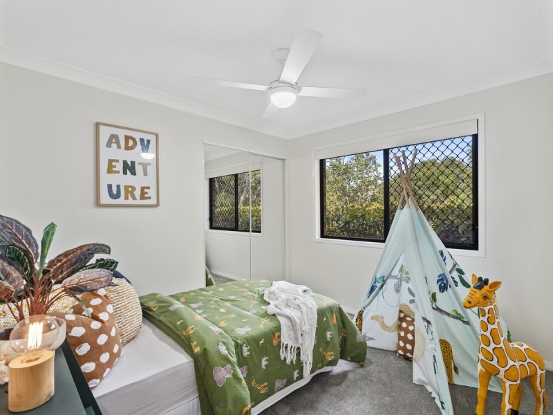 33 Penrhyn Street, Pacific Pines QLD 4211