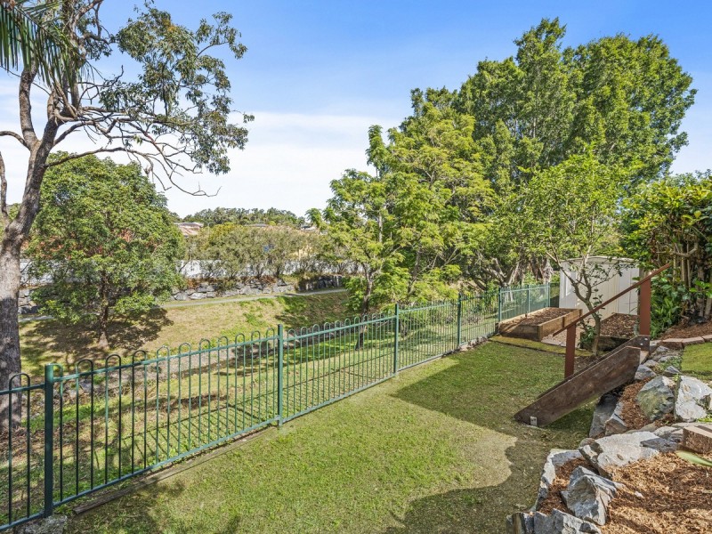 33 Penrhyn Street, Pacific Pines QLD 4211