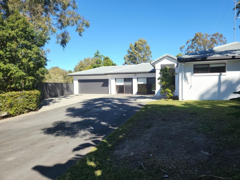 379 Hinkler Drive, Worongary QLD 4213
