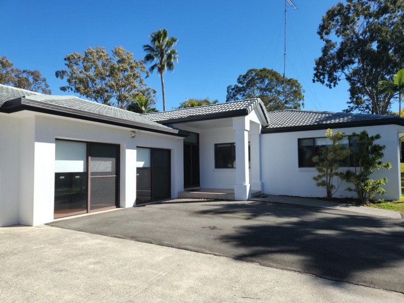 379 Hinkler Drive, Worongary QLD 4213