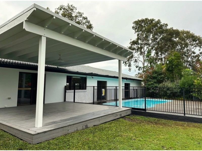 379 Hinkler Drive, Worongary QLD 4213