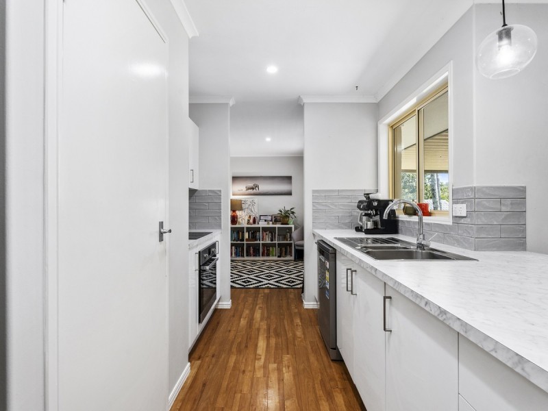 8 Mona Court, Oxenford QLD 4210