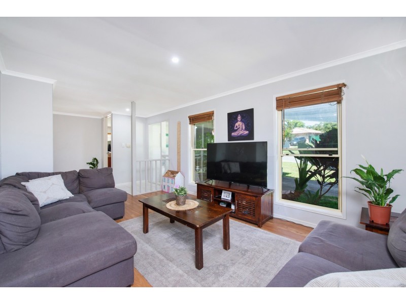 8 Mona Court, Oxenford QLD 4210