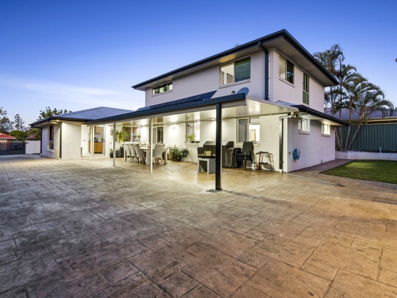 9 Gippsland Drive, Helensvale QLD 4212
