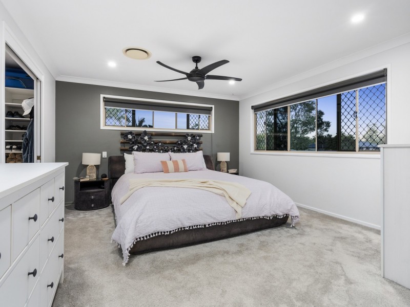 9 Gippsland Drive, Helensvale QLD 4212