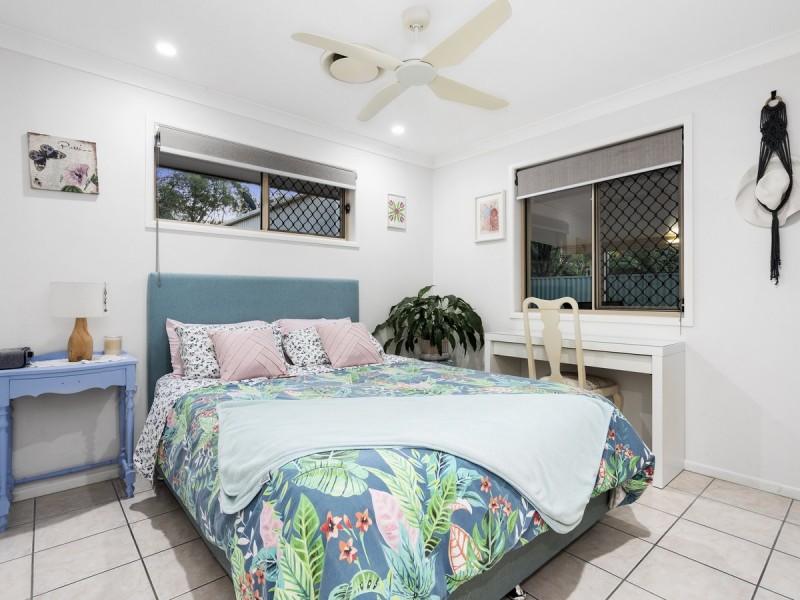 9 Gippsland Drive, Helensvale QLD 4212