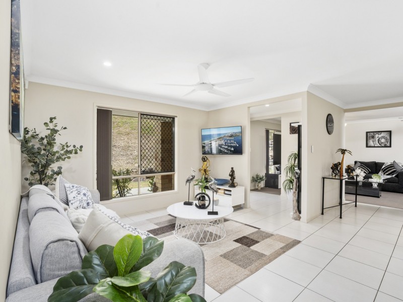 5B High Ridge Road, Gaven QLD 4211