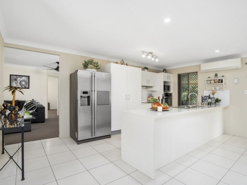 5B High Ridge Road, Gaven QLD 4211