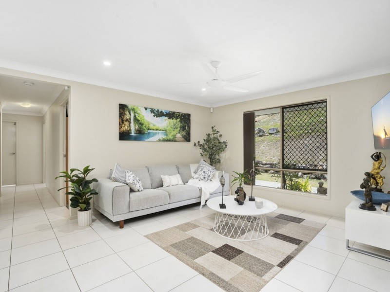 5B High Ridge Road, Gaven QLD 4211