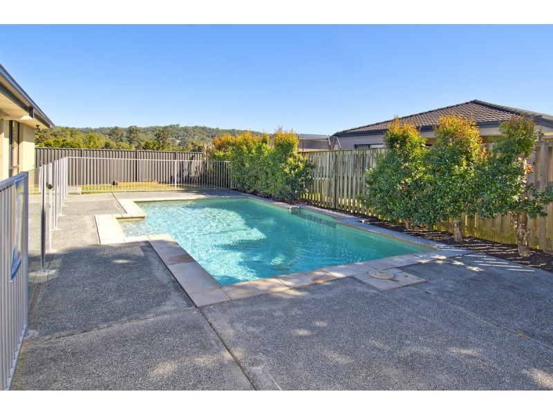25 Ainslie Street, Pacific Pines QLD 4211