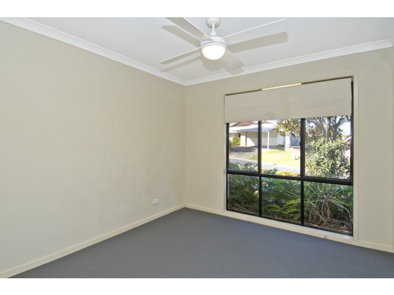 25 Ainslie Street, Pacific Pines QLD 4211