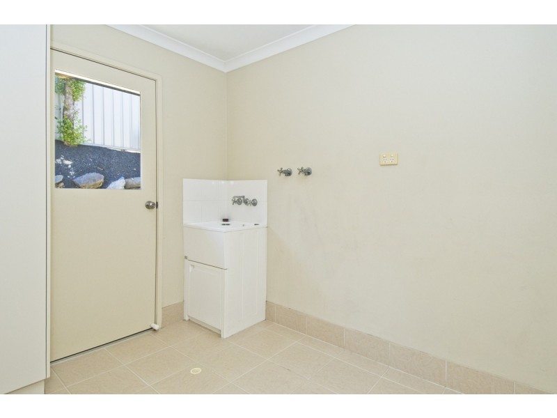 25 Ainslie Street, Pacific Pines QLD 4211