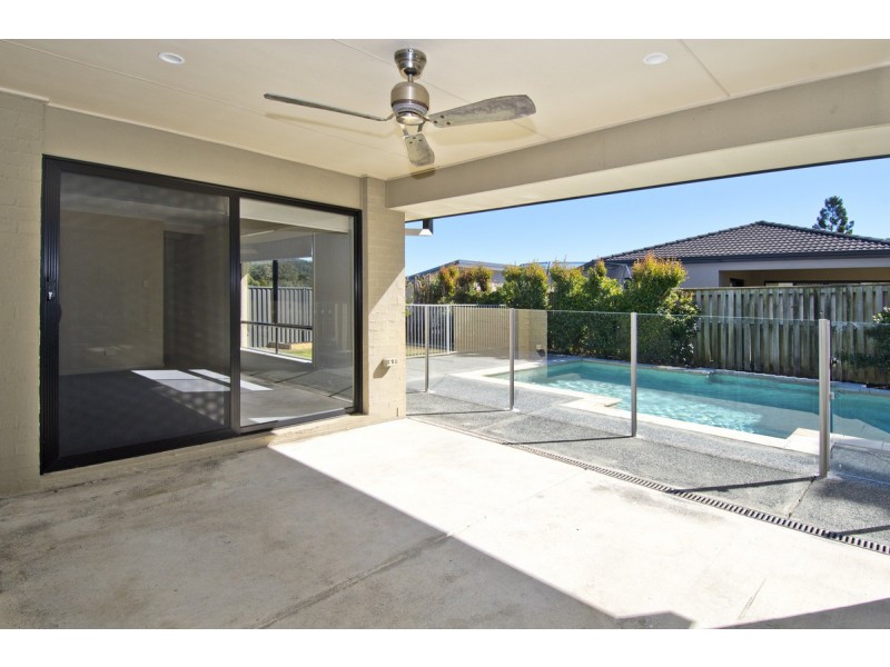 25 Ainslie Street, Pacific Pines QLD 4211