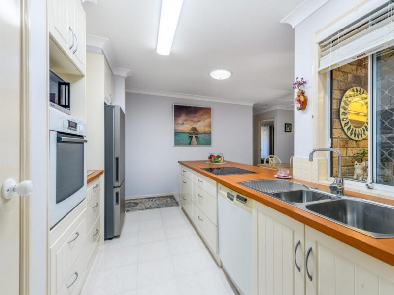 9 Coen Place, Helensvale QLD 4212