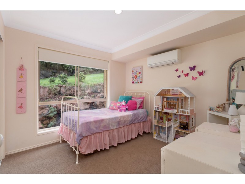 23 Heatons Crescent, Pacific Pines QLD 4211