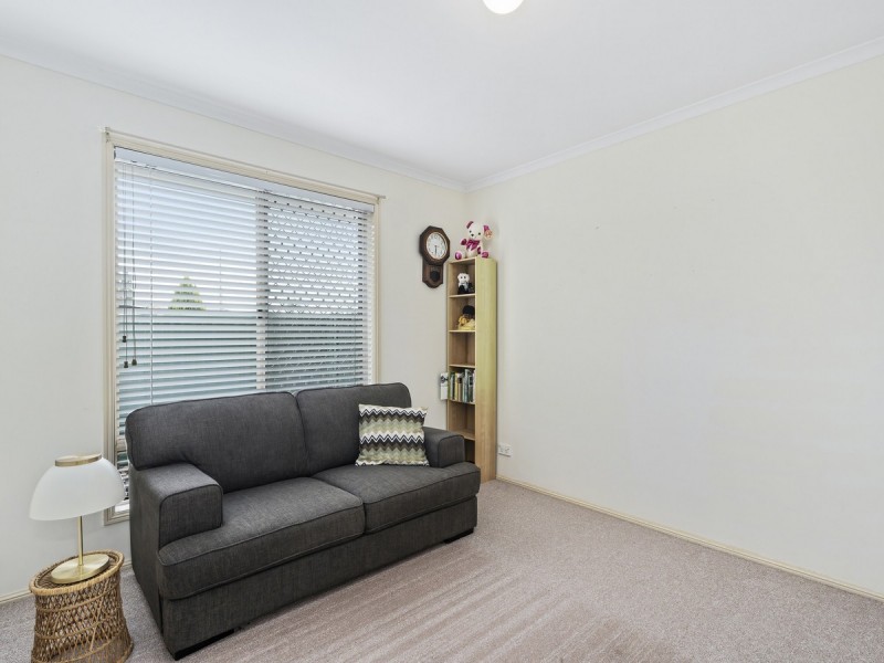 11 Gordonvale Place, Helensvale QLD 4212
