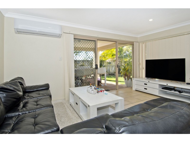 16 Cossington Circuit, Maudsland QLD 4210