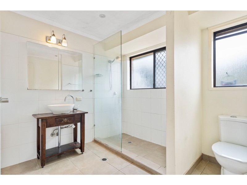 1/20 Elm Court, Labrador QLD 4215