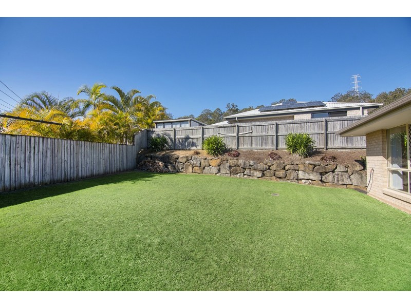 72 Aldgate Crescent, Pacific Pines QLD 4211