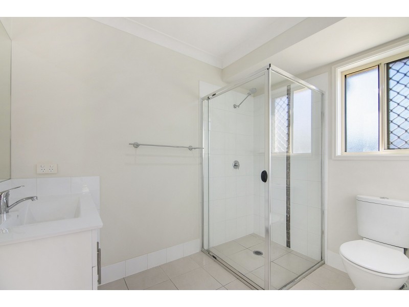 72 Aldgate Crescent, Pacific Pines QLD 4211