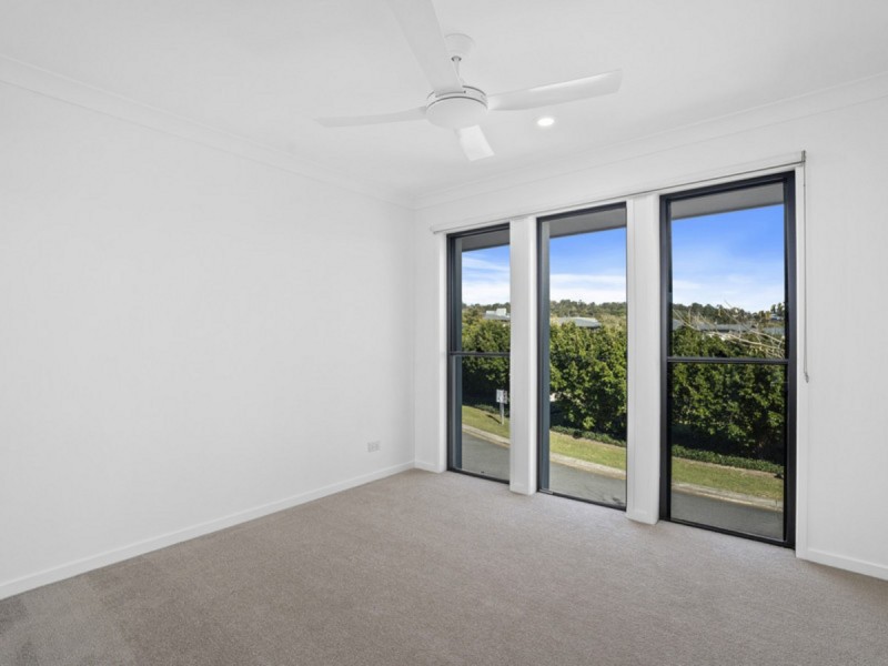 45/18 Archipelago Street, Pacific Pines QLD 4211