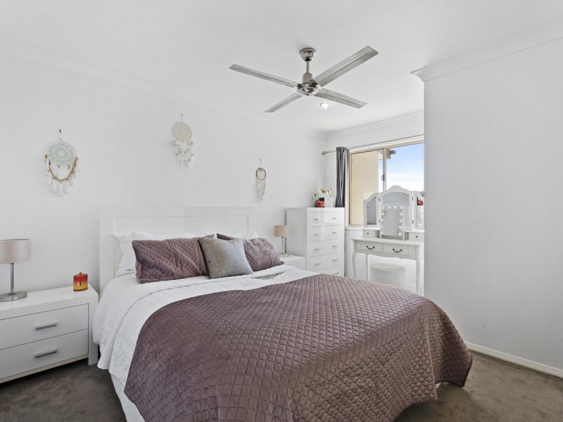 2/8 Witheren Circuit, Pacific Pines QLD 4211
