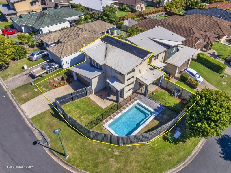 2/8 Witheren Circuit, Pacific Pines QLD 4211