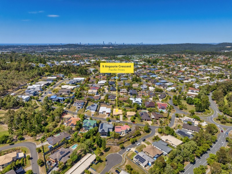 9 Angourie Crescent, Pacific Pines QLD 4211