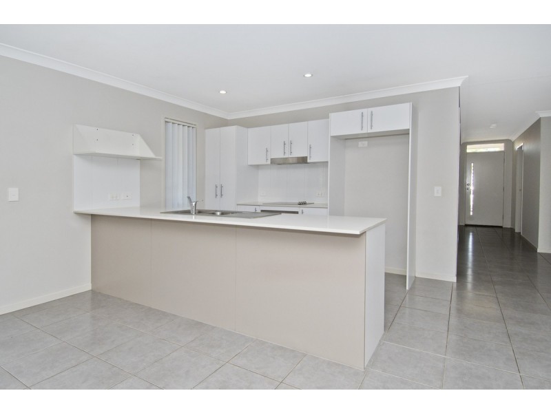 3 Custodian Crescent, Ormeau QLD 4208