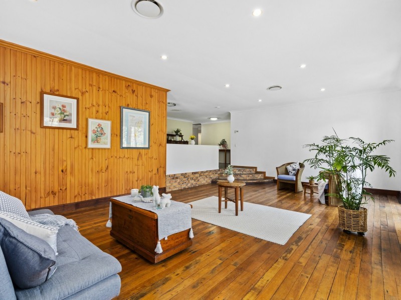 1/16 Dewberry Way, Gaven QLD 4211