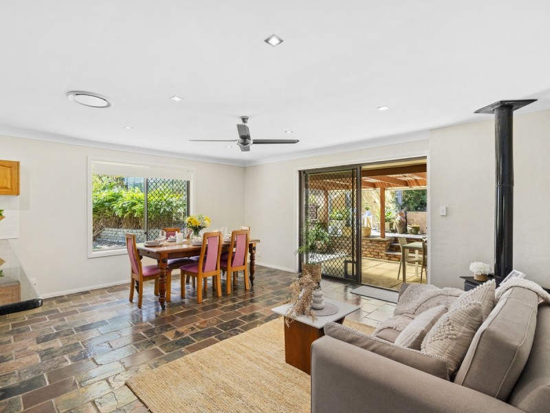 1/16 Dewberry Way, Gaven QLD 4211