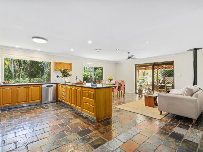 1/16 Dewberry Way, Gaven QLD 4211