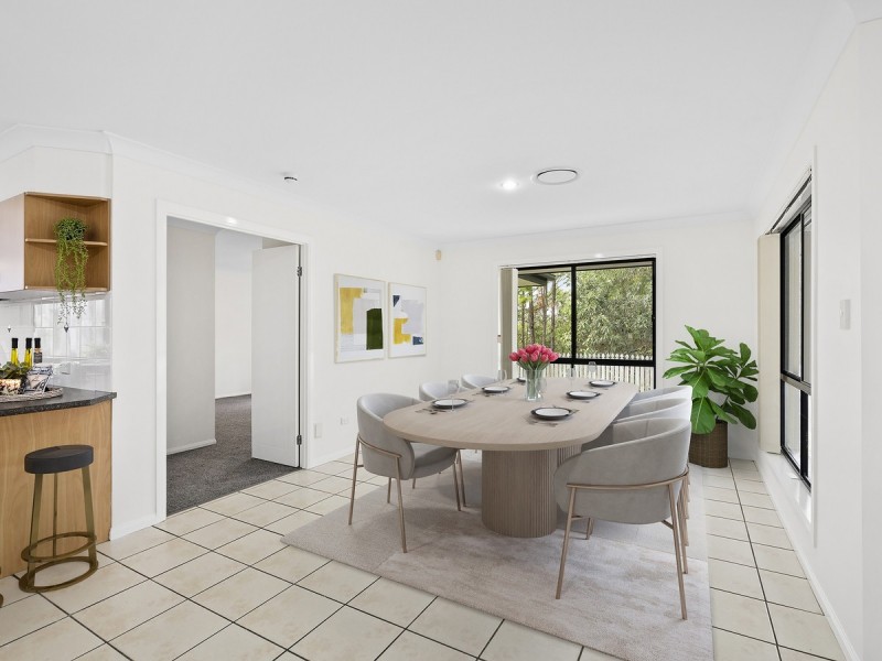 14 Huxley Court, Pacific Pines QLD 4211