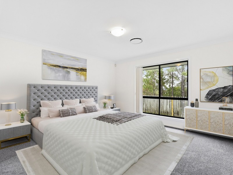 14 Huxley Court, Pacific Pines QLD 4211