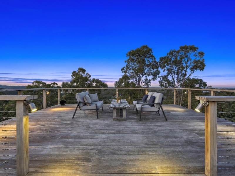 6 Zenith Crescent, Pacific Pines QLD 4211