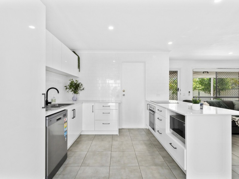 2/12 Illusion Court, Oxenford QLD 4210