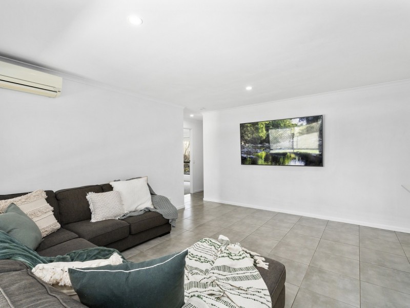 2/12 Illusion Court, Oxenford QLD 4210