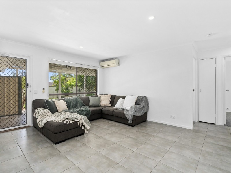 2/12 Illusion Court, Oxenford QLD 4210