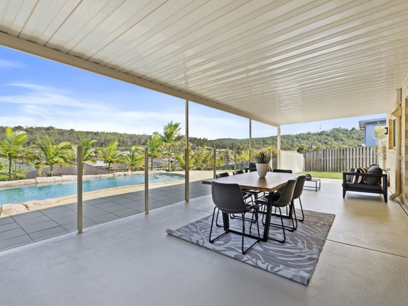 113 Wunburra Circle, Pacific Pines QLD 4211