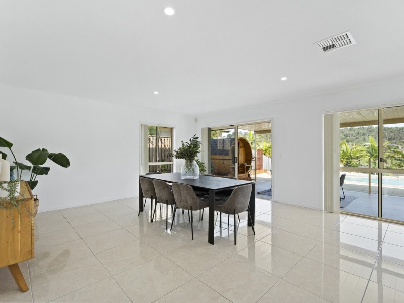 113 Wunburra Circle, Pacific Pines QLD 4211