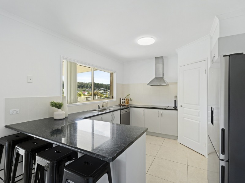 113 Wunburra Circle, Pacific Pines QLD 4211